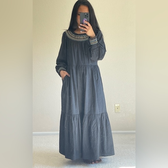 BIN#27 - UNIVERSAL THREAD Women’s Small Black Longsleeved Tiered Dress - Picture 2 of 6